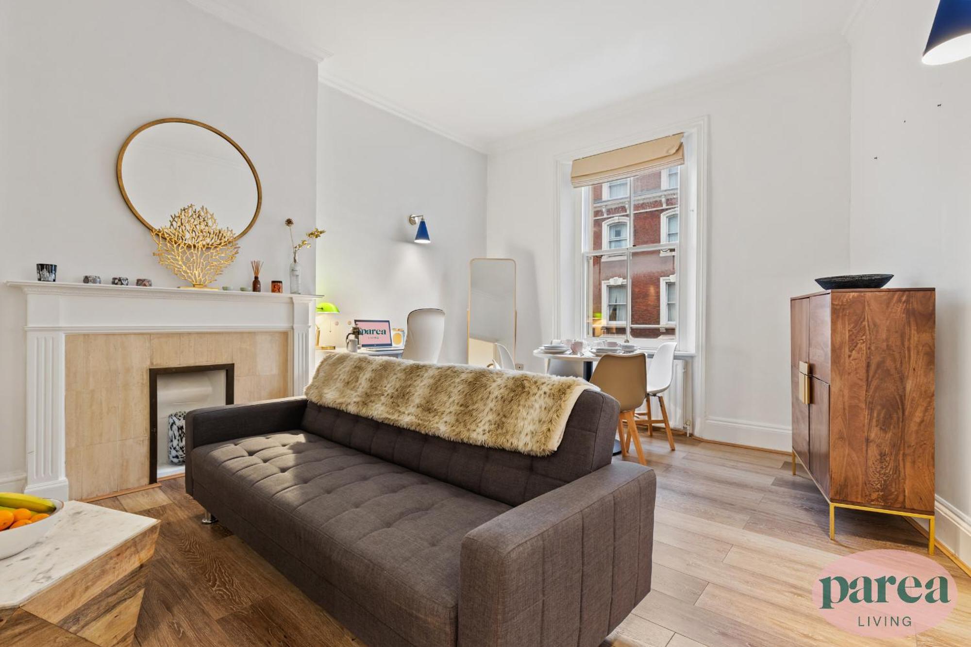 Parea Living - South Kensington, Elegant 1-Bedroom Flat, Wfh Desk Londen Buitenkant foto